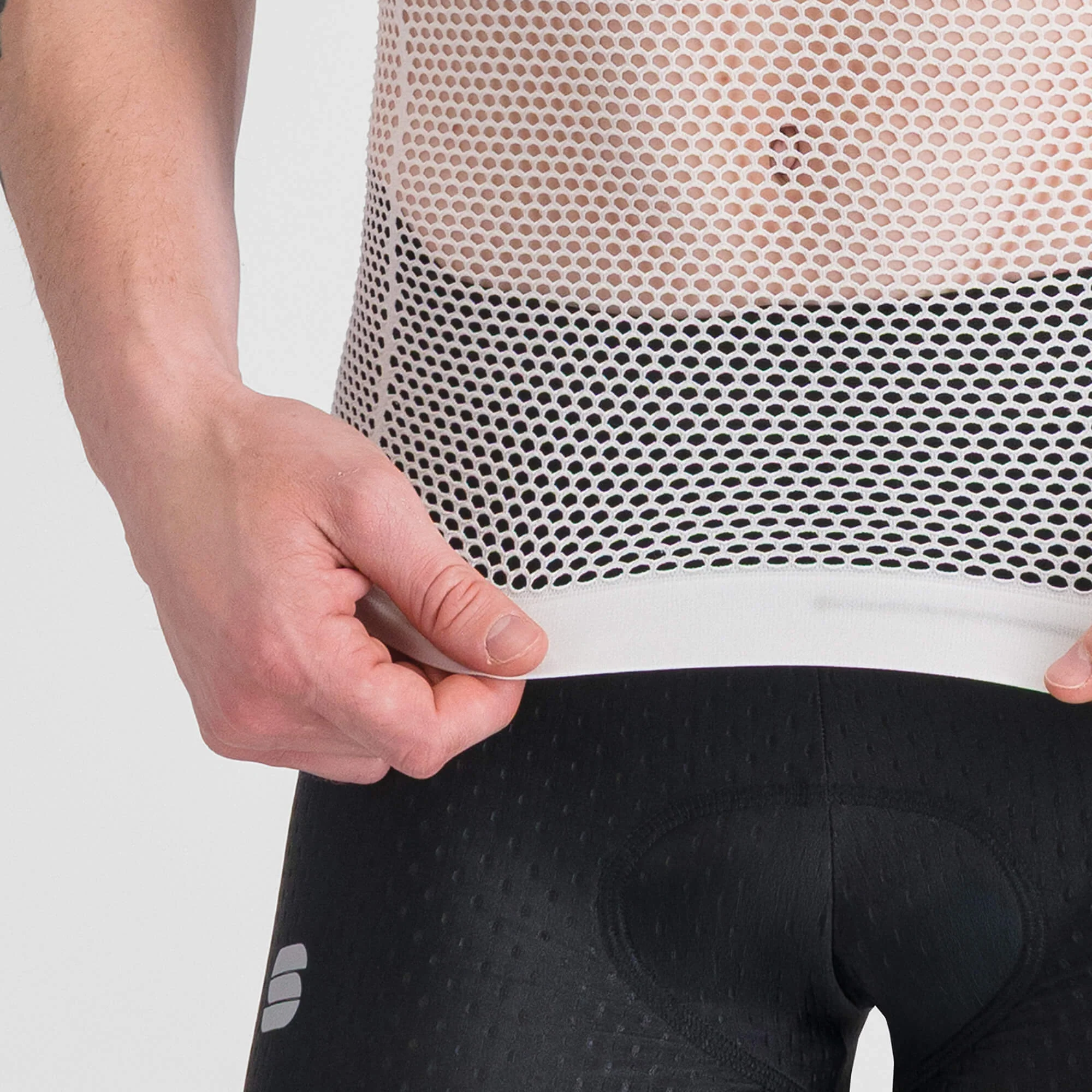Sportful Light Mesh Sleeveless Base Layer - Image 5